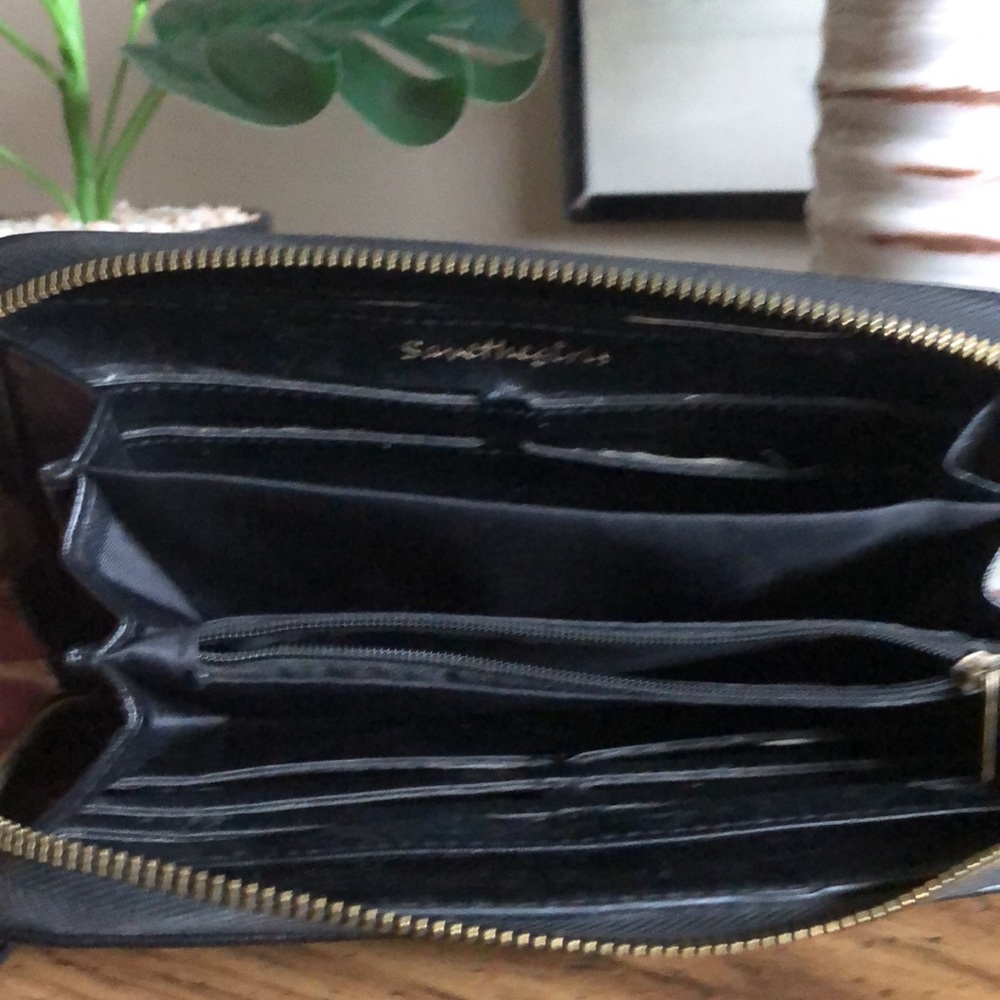 Save the Girls Convertible Touch Screen Wristlet/Crossbody/Wallet RARE - Picture 5 of 14